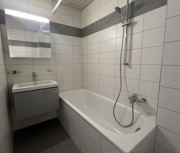 St-Imier, beautiful 3-room apartment with fitted kitchen - Photo 4