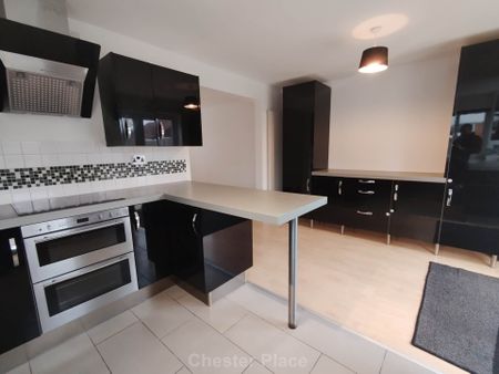 Lambourne Close, Great Sutton - Photo 5