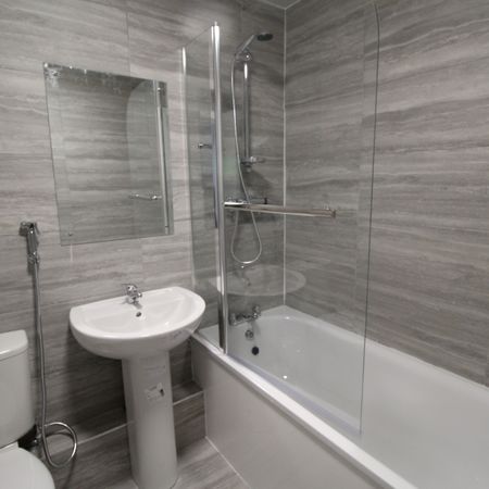 Flat 35, Samara Plaza, LS2 9DU, Leeds - Photo 4