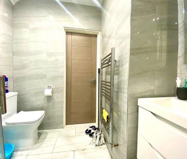 5 bedroom semi-detached house to rent - Photo 1