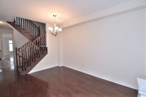 For Lease - 1520 Haws Crescent, Milton, Ontario - Photo 1