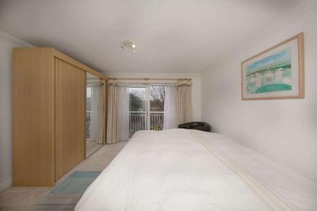 Highview House, Queens Road, Hendon, London, NW4 - Photo 4