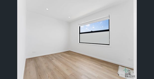 $550 Per Week - Photo 1