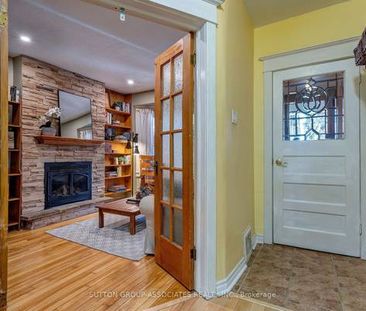 Roncesvalles Village 4-bdrm Family Home! - Photo 4