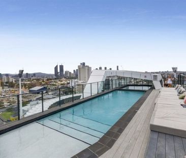 Resort-Style Luxury and Gabba Views at Silk One - Photo 1