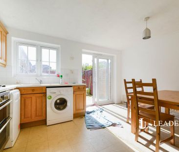 3 bedroom terraced house to rent - Photo 4