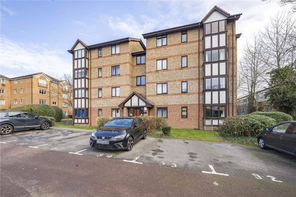 Varsity Drive, Twickenham, TW1 - Photo 1