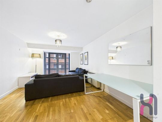 2 bedroom flat to rent - Photo 1