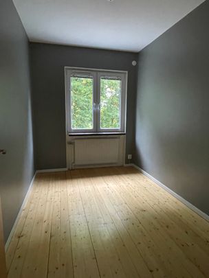 Trinnöjegatan, Falköping - Photo 1