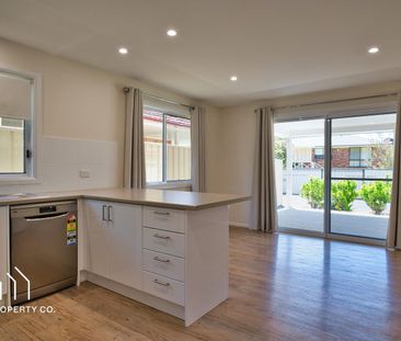 Well Presented & Conveniently Located - Photo 4