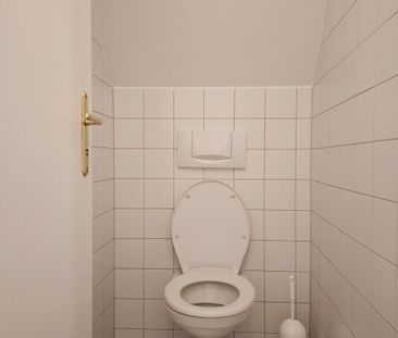 HISTORISCHER CHARME TRIFFT MODERNEN WOHNKOMFORT - DACHGESCHOSSWOHNU... - Photo 3