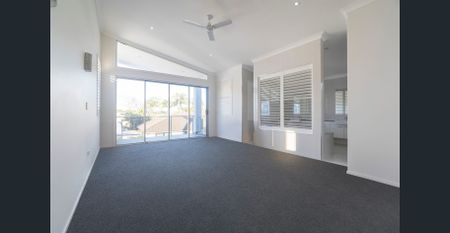 Prestige Coastal Luxury -Pool, Solar, Designer Finishes & Steps from Kelly's Beach - Photo 2