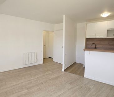 Location Appartement 2 pièces 39m² FONTAINEBLEAU 77300 - Photo 3