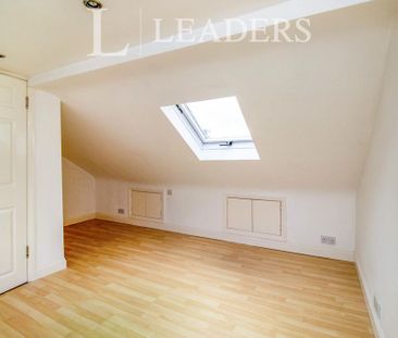 3 bedroom terraced house to rent - Photo 3