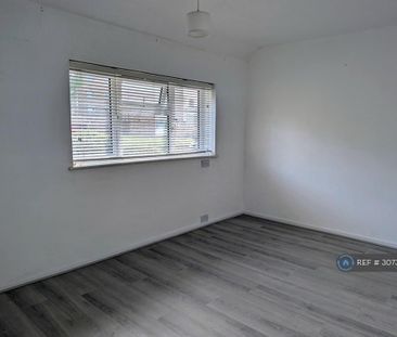 2 bedroom semi-detached house to rent - Photo 2