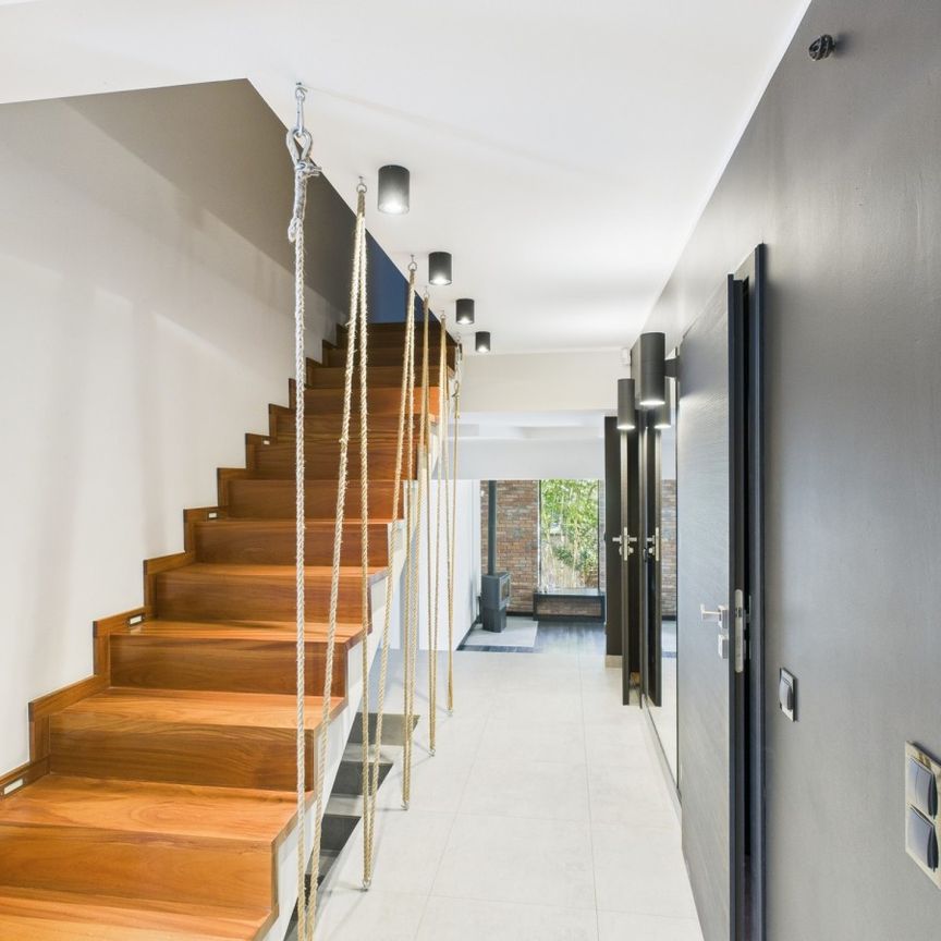 Blisko centrum, pośród zieleni. - Photo 1