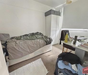 4 bedroom terraced house to rent - Photo 4