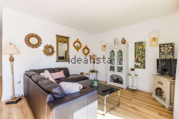 Alquiler de piso en Paseo Marítimo de Levante - Photo 1