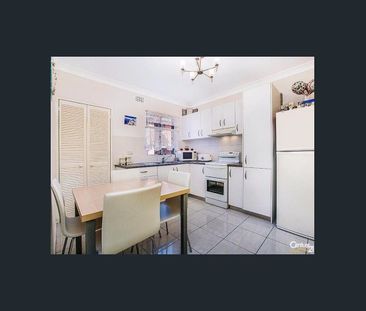 NEAT AS A PIN - Photo 3