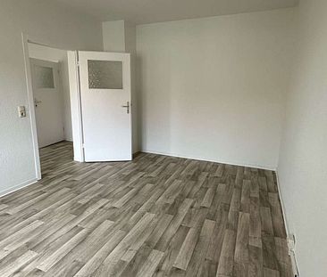 Gut geschnittene 2-Raum-Wohnung mit Balkon! - Foto 3