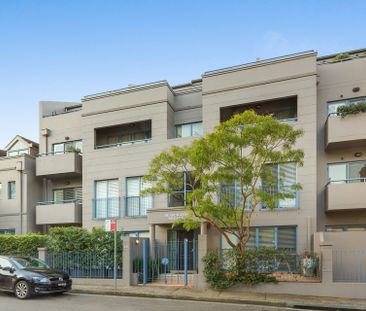 Premium Stylish Apartment with a Short Walk to North Sydney CBD - Photo 3