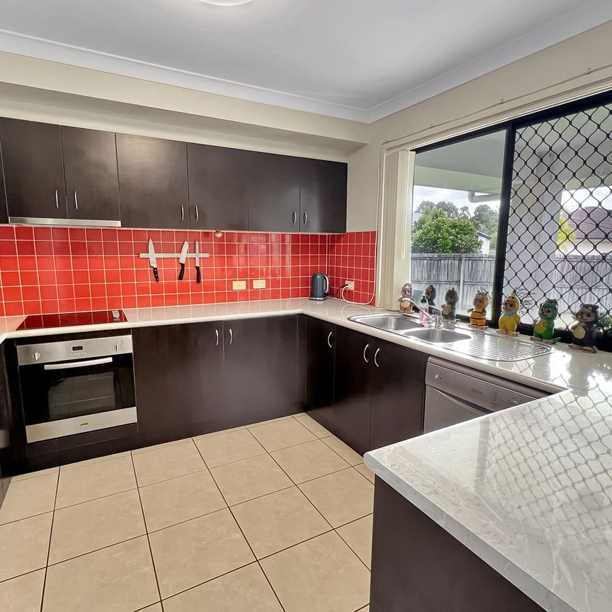 19 Sinatra Street, 4556, Sippy Downs Qld - Photo 1