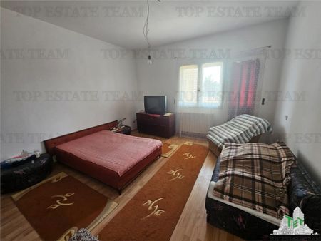 Vila spatioasa 525metri totali de inchiriat in centru Bolint - Fotografie 3