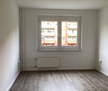 3 Zimmer Wohnung mit Balkon unweit vom Kulkwitzer See! - Foto 2