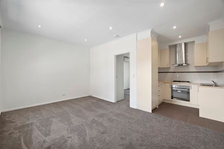 6/169 Oakleigh Road, Carnegie VIC 3163 - Apartment For Rent | Domain - Photo 2