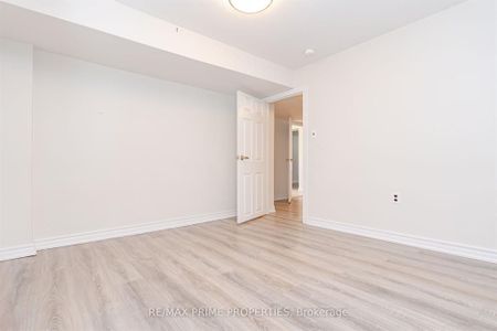 For Lease - 492 Pinegrove Road, Oakville, Ontario - Photo 3