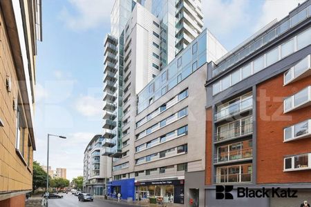Highly desirable development, stunning roof terrace & 24 Hr. Concierge - Photo 2
