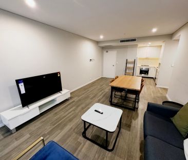 3 bed 2 bath-single room - Photo 2