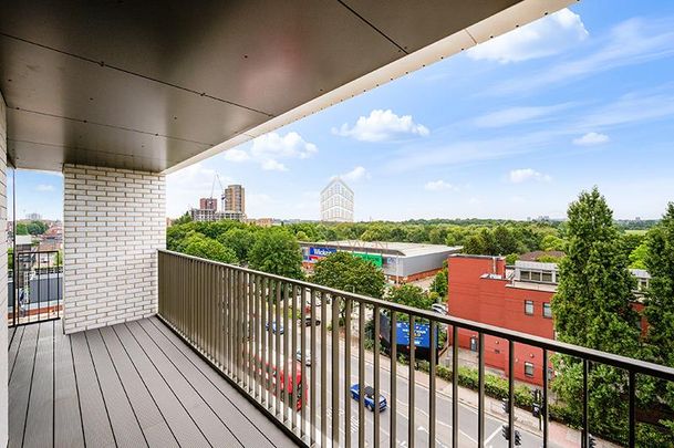 Lindley House – Silkstream, Hendon - Photo 1