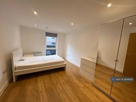 1 bedroom flat to rent - Photo 5