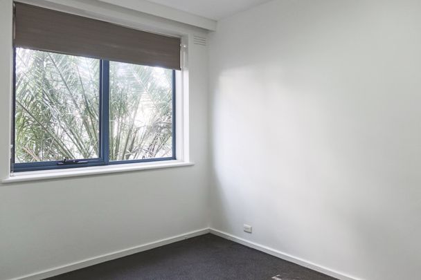 2/16 Mitford Street, St Kilda, VIC 3182 - Photo 1