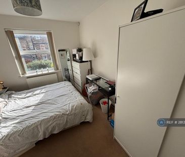 2 bedroom flat to rent - Photo 6