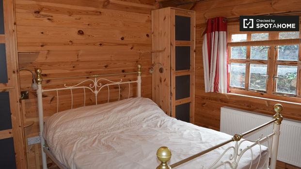 Cozy 1-bedroom flat to rent in Ballsbridge, Dublin - Photo 1