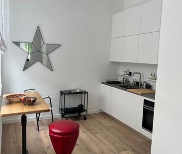 Exklusives, bezugsfreies Loft mit Wasserblick - Photo 5