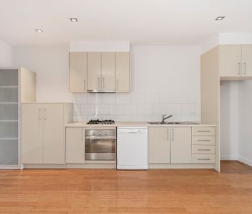 Thinking of selling? Contact our agent - Photo 4