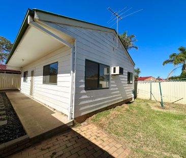 Neat & Tidy Two Bedroom Granny Flat - Photo 3