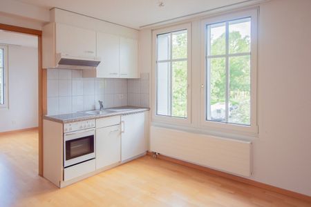 Hübsche 2.5 Zi.-Wohnung - mit Balkon in ruhigem Quartier - Photo 2