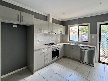 Modern Granny Flat - Photo 2