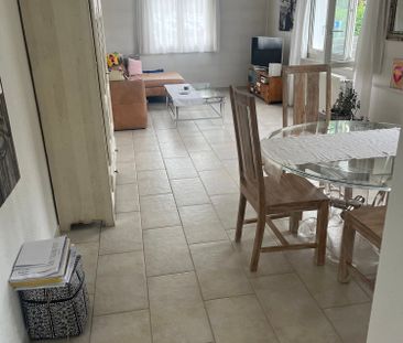 5 Zimmer Wohnung in EFH - Photo 1