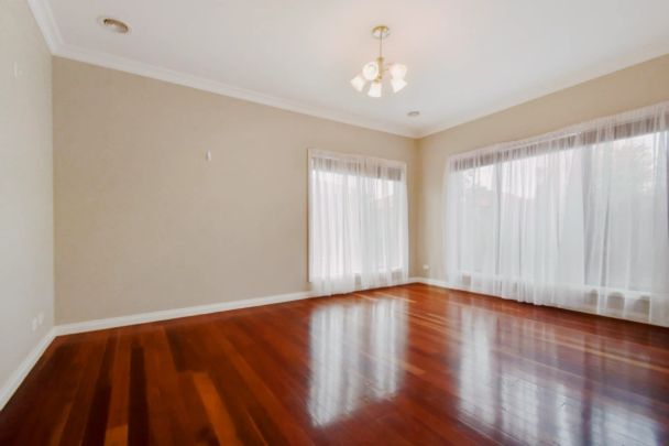 3 Bed, 1 Bath - Photo 1