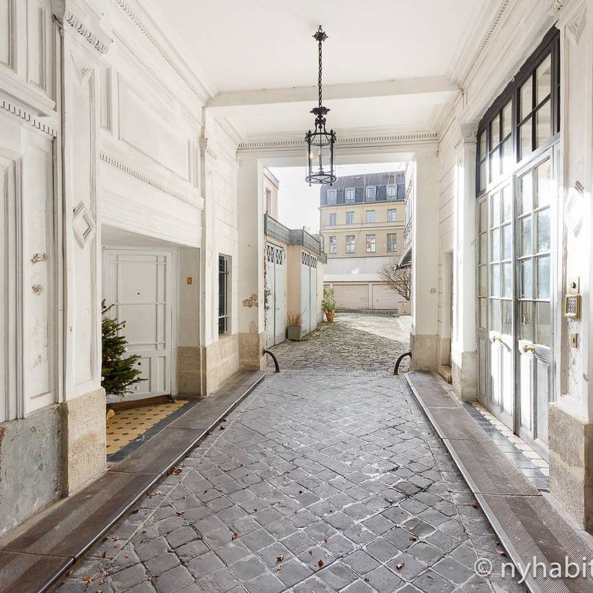 Logement à Paris, Location meublée - Photo 1