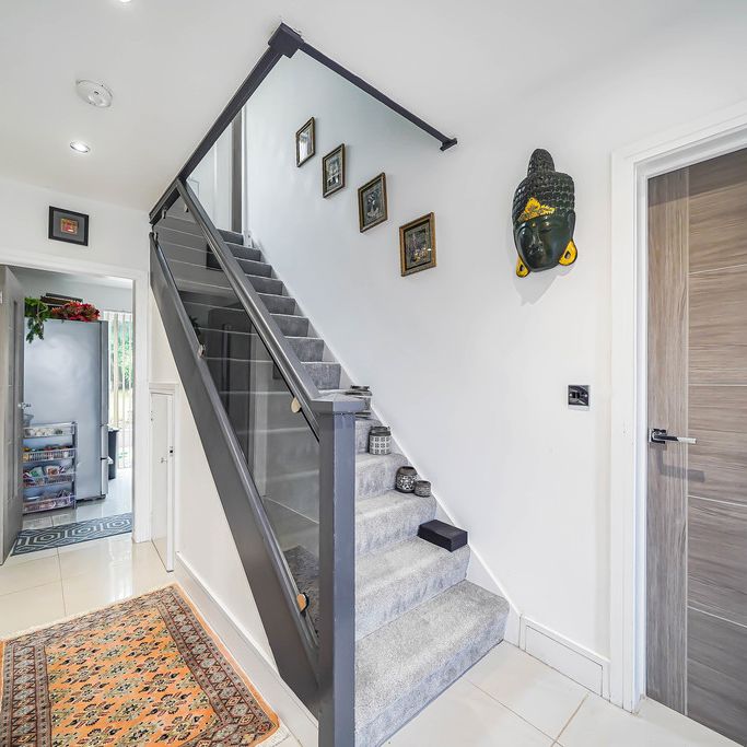 £1,900 - To Let - Photo 1