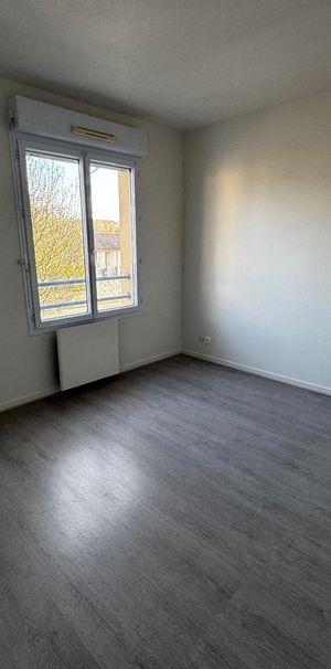 Location Appartement 2 pièces 47m² POITIERS 86000 - Photo 1