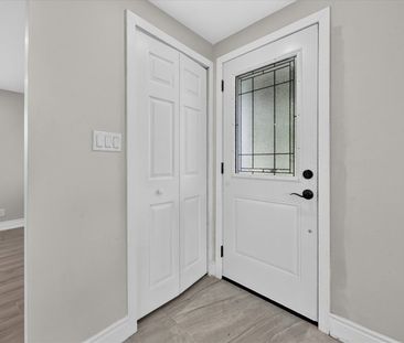 For Lease - 6 Sunkist Road, Georgina, Ontario - Photo 1