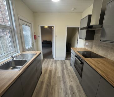 Brunswick Street, South Bank - P1373 - Photo 6