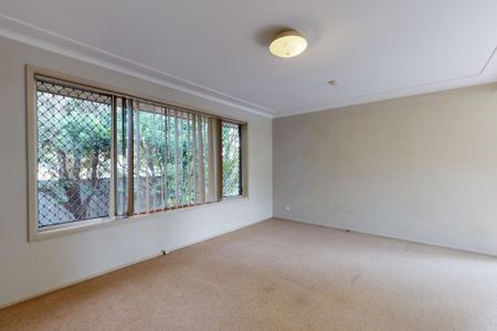 2/4 Lowe Street, Hamilton South NSW 2303 - Photo 4